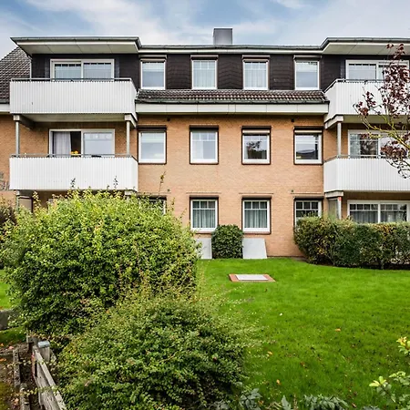 Apartment Haus Blanker Hans 12 *